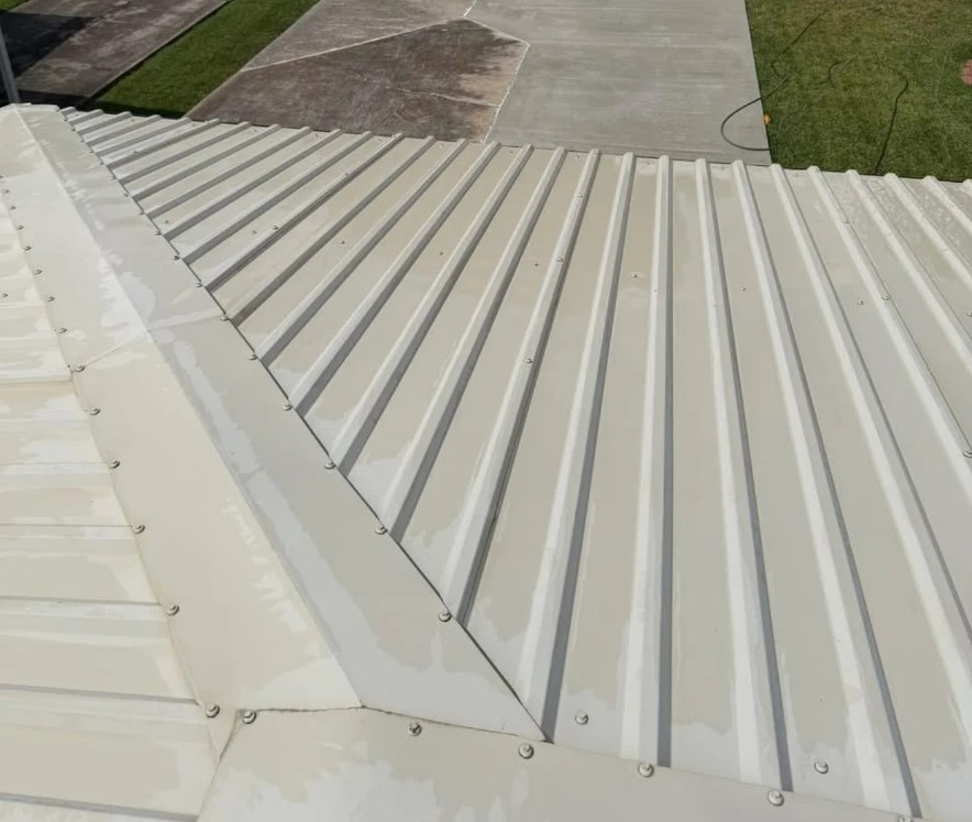 Roof ridge & valley — after